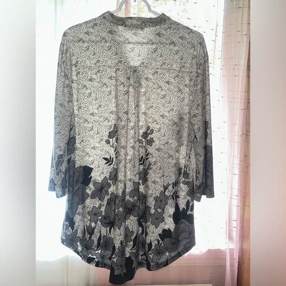 Bai Sheng GT White with floral print split V-neck top/blouse size XL - Picture 3 of 5